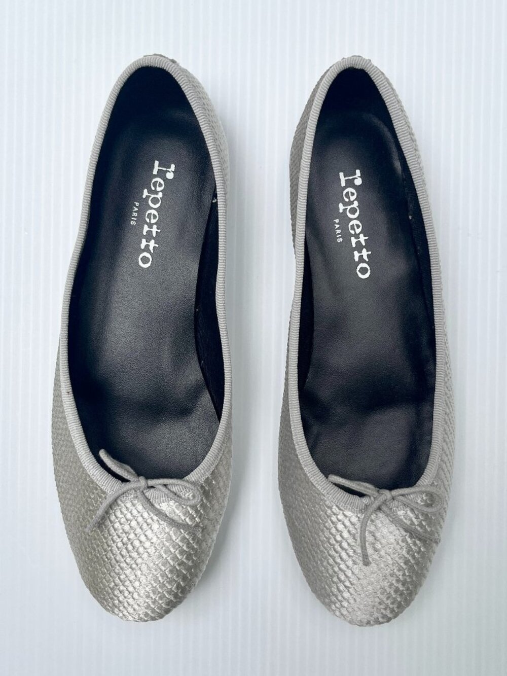 Rare Repetto Cendrillon Velvet Flats in "Argent" Silver- Size 36 EU/5.5 US